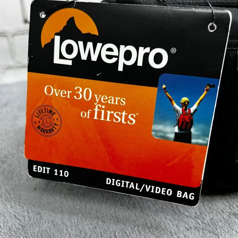 LowePro Camera Bag Digital Video Edit 110 Black Shoulder Strap 2003 NWT